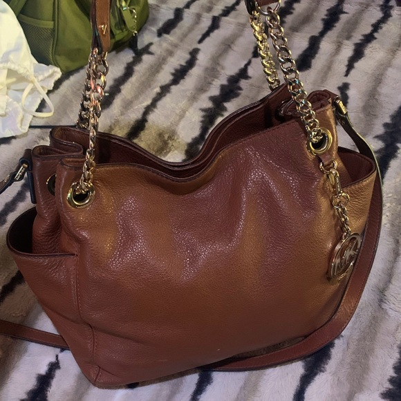 Michael Kors - Picture 1 of 3